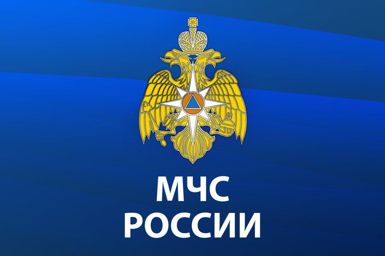 Североосетинские огнеборцы потушили пожар площадью 700 кв.м. в городе Моздок